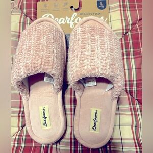Dearfoams Women’s Slippers NWT